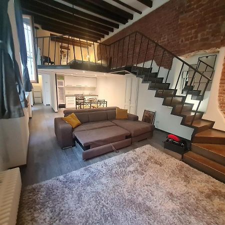 Апартаменти Isola - Ugo Bassi Charme Loft Мілан Екстер'єр фото
