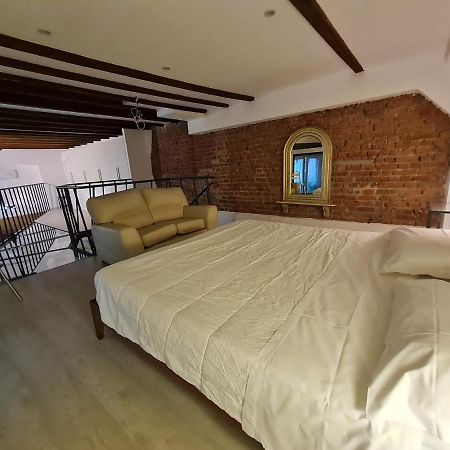 Апартаменти Isola - Ugo Bassi Charme Loft Мілан Екстер'єр фото