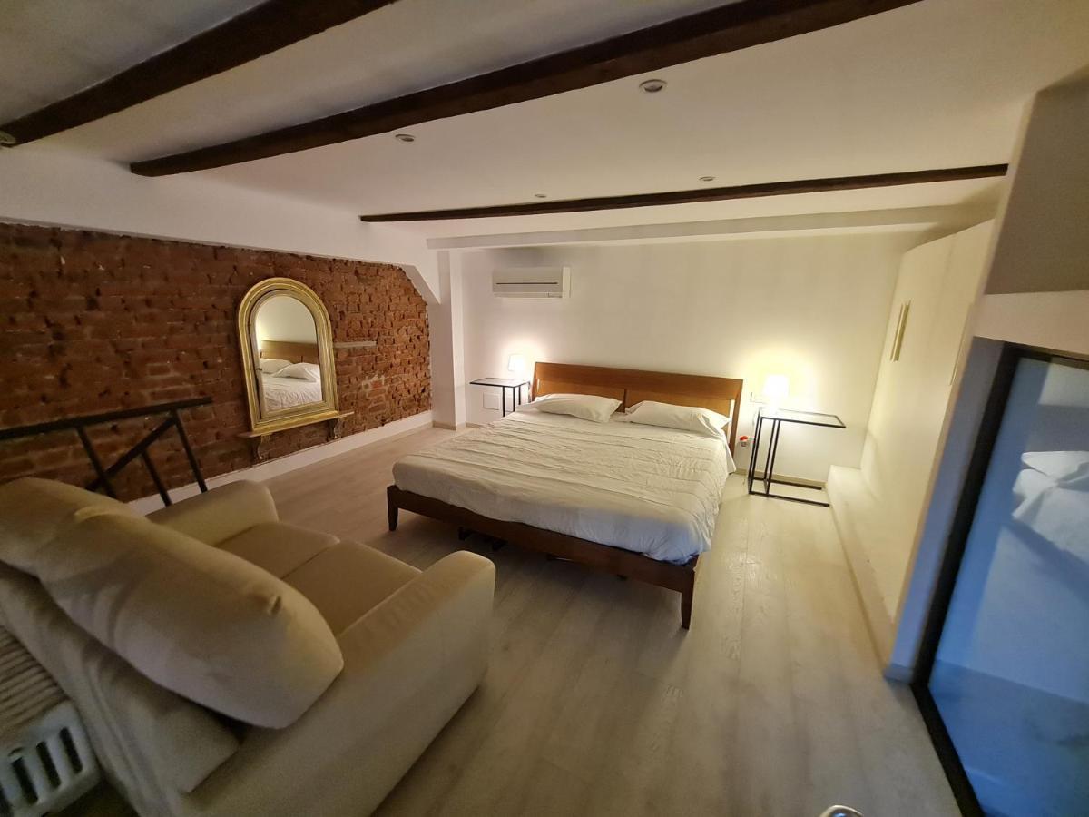 Апартаменти Isola - Ugo Bassi Charme Loft Мілан Екстер'єр фото